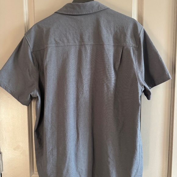 VRST Limitless Short Sleeve Button Up Shirt - LIKE NEW 🔥 - Picture 3 of 5